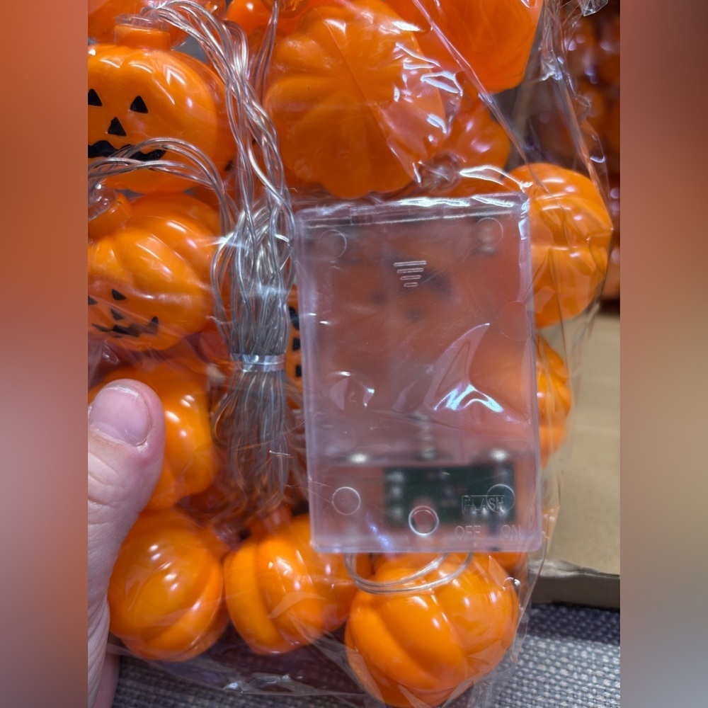 LED Halloween String Lights 6pc Set 6ft Long  Open Box - Picture 2 of 4